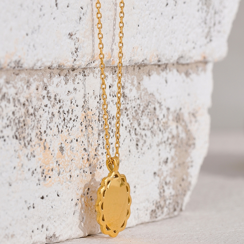 Charm Flower Pendant Necklace - Picture 4 of 8